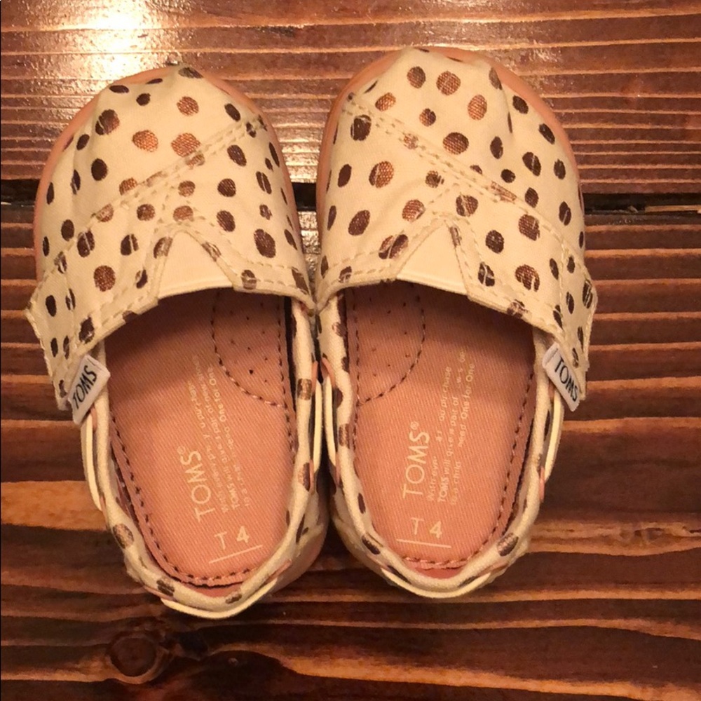 Toms baby shoes T4